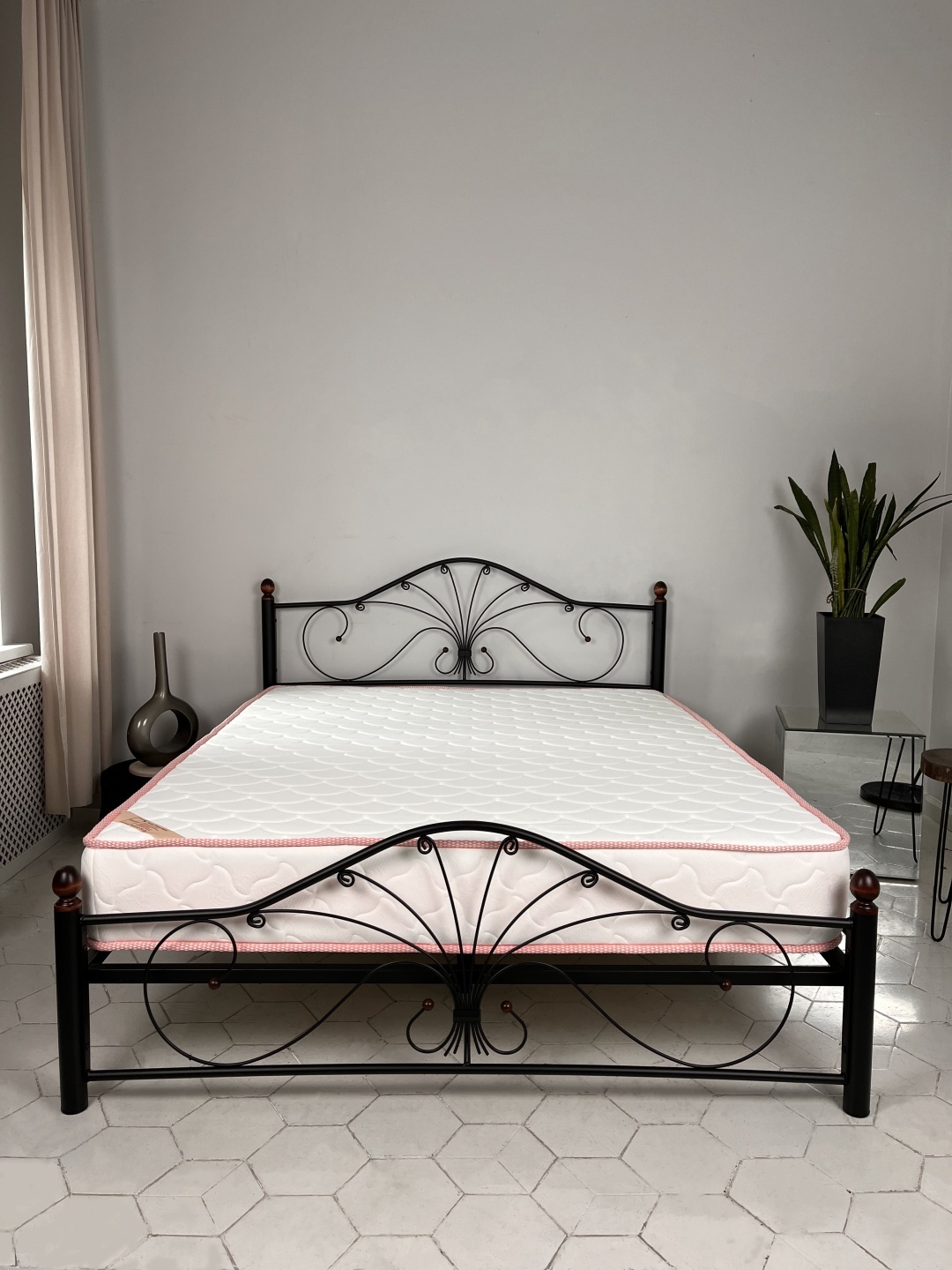 Кровать Марсела 160 черная