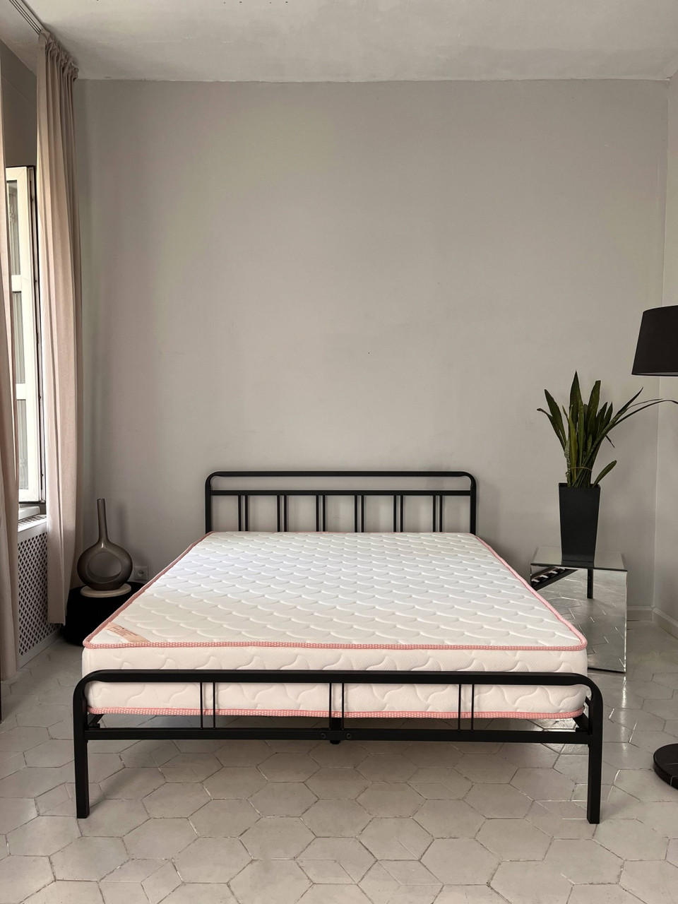 Кровать Кармэла 160 черная